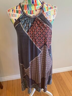 Artisan Ny Blue and Coral Floral-Geometric Halter Dress w/Built in Bra
